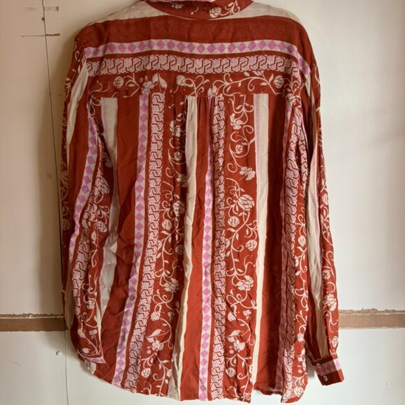 Cream shirt in Redwood Burl Print - Picture 6 of 7
